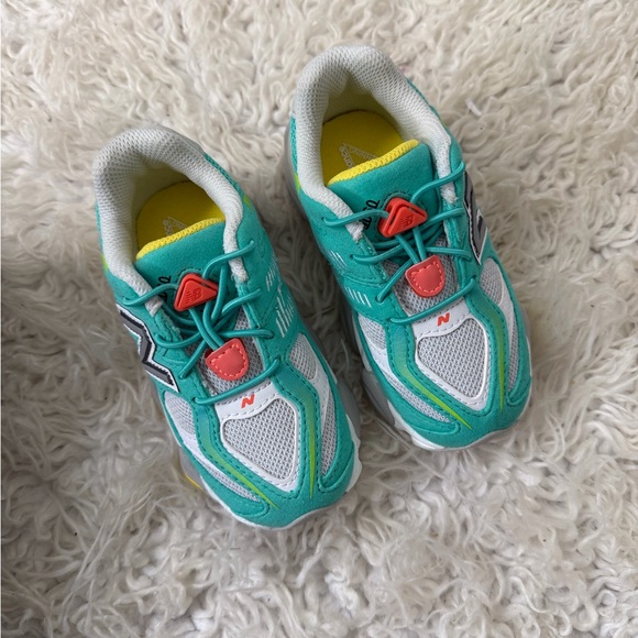 New Balance Kids' Aqua and Yellow Sneakers - Picture 4 of 11